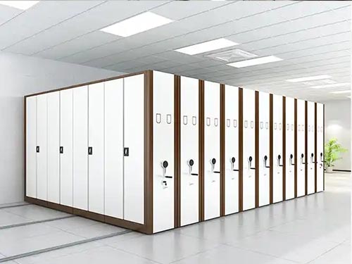 密集架架体倾斜变形